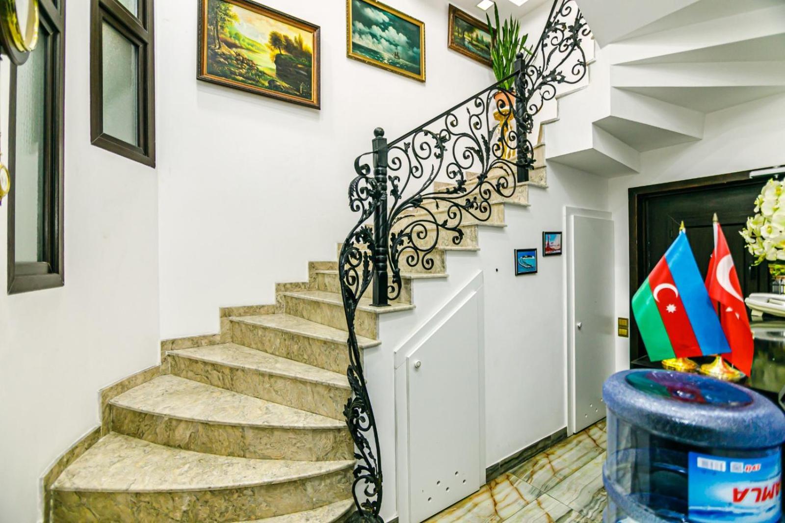 Sera Hotel Baku Exterior photo