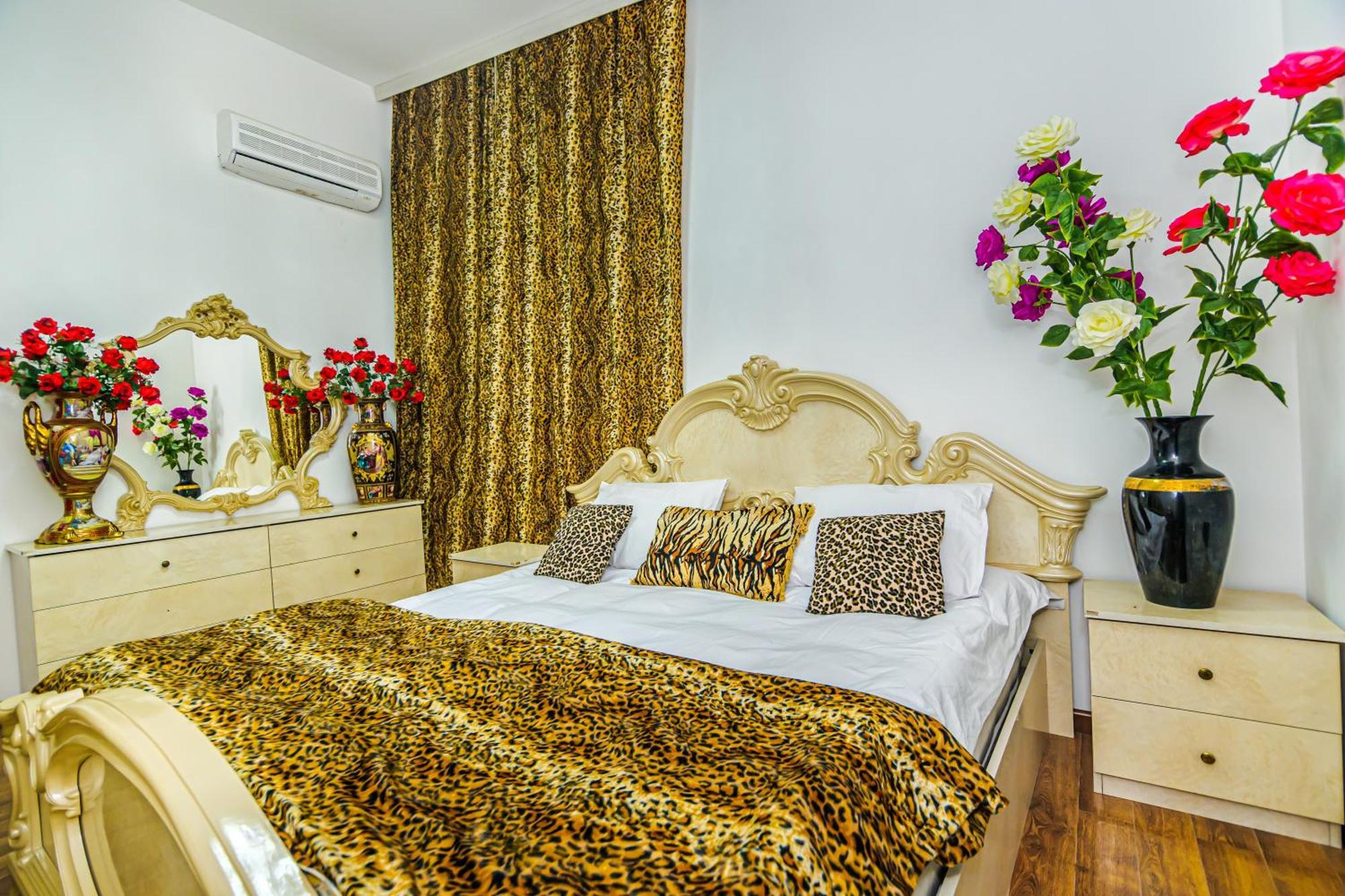 Sera Hotel Baku Exterior photo