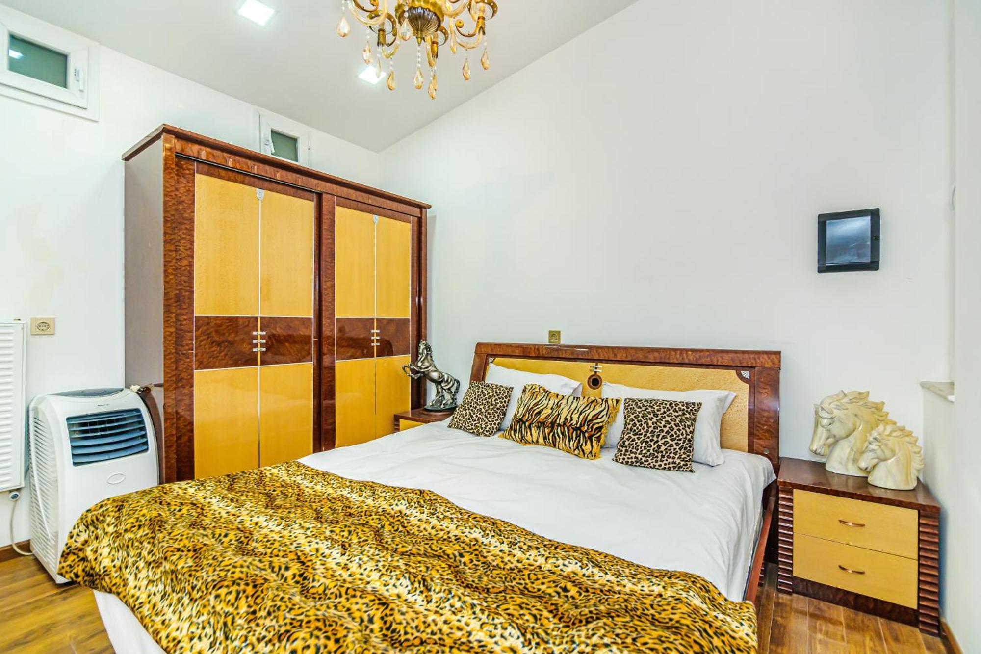 Sera Hotel Baku Exterior photo