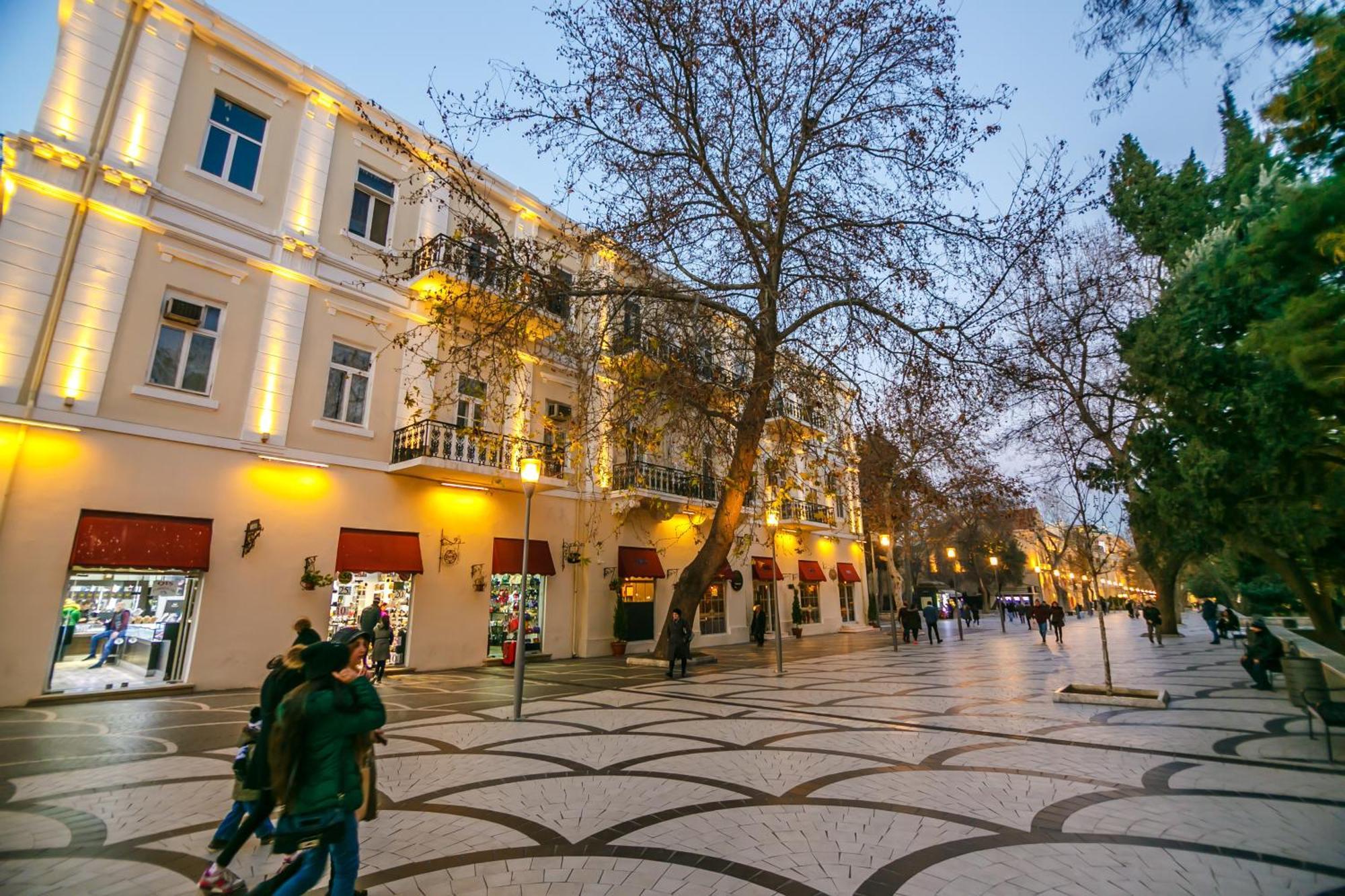 Sera Hotel Baku Exterior photo